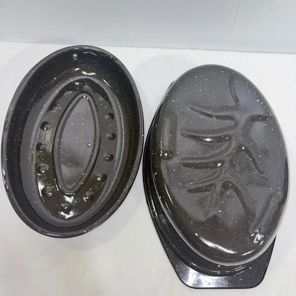 Granite Ware Black Speckled Enamel Oval Roasting Pan with Self-Basting Lid 13in